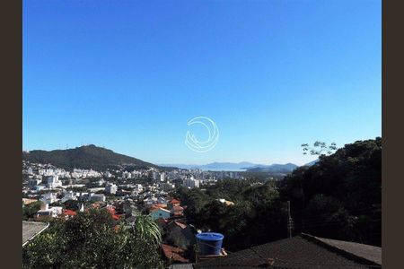 10_photo/9527390f4b.5dc92922f5f40c7d-ATLAS-8f24bde6-ee28-43a6-8edb-a03e984bb7e2.jpg de casa à venda com 3 quartos, 289m² em Pantanal, Florianópolis