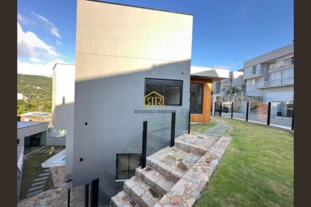 6_photo/9527391081.72b299ddc7bc3168-ATLAS-321741c8-2e1e-4d44-b1e1-d38b341f2dd8.jpg de casa à venda com 3 quartos, 360m² em Córrego Grande, Florianópolis