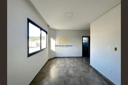 12_photo/9527391081.f9fd596f8c1c84e9-ATLAS-a5f9e0d0-75d0-461c-8616-e8d25d4ab1ce.jpg de casa à venda com 3 quartos, 140m² em Córrego Grande, Florianópolis