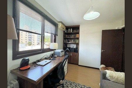 17_photo/9527391099.007d8801227075bf-ATLAS-c84aac2a-1760-4c41-92e4-0e56fd57d2ca.jpg de casa à venda com 4 quartos, 220m² em Córrego Grande, Florianópolis