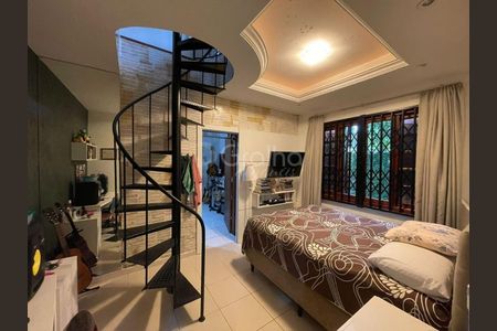 17_photo/95273910d5.e7056842b54bb805-ATLAS-d957438d-c8e3-4ef7-b530-e85f3d70ec71.jpg de casa para alugar com 3 quartos, 440m² em Córrego Grande, Florianópolis