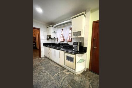 38_photo/95273910d5.e7056842b54bb805-ATLAS-ecf33edc-3a7c-47ee-acfa-8a688d0f9218.jpg de casa para alugar com 3 quartos, 440m² em Córrego Grande, Florianópolis