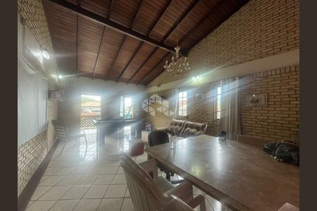 7_photo/95273913fd.dd0e2de8ca271679-ATLAS-162f92a7-b2be-4fc4-aa82-b284e9fee360.jpg de casa à venda com 4 quartos, 257m² em Córrego Grande, Florianópolis