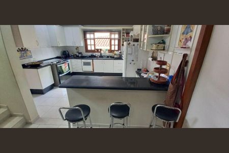10_photo/9527391725.ceff8192393c33de-ATLAS-48a9fa20-e323-49d3-bb36-edb6114978c0.jpg de casa à venda com 3 quartos, 243m² em Córrego Grande, Florianópolis