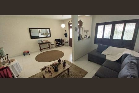 21_photo/9527391725.ceff8192393c33de-ATLAS-e3b1f061-220f-48d9-940f-0da6d92f31d2.jpg de casa à venda com 3 quartos, 243m² em Córrego Grande, Florianópolis
