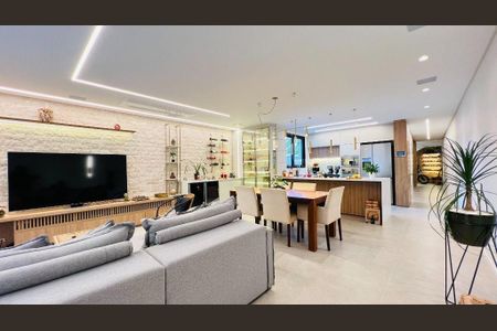 27_photo/952739186f.49e5f4e107e90c19-ATLAS-c420b0fb-de99-460d-a390-0a9ddb96aa3f.jpg de casa à venda com 3 quartos, 240m² em Córrego Grande, Florianópolis