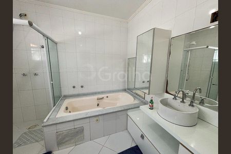 38_photo/95273918c5.4bd2615f33144f40-ATLAS-a7a77ddd-9d84-4dff-b40f-536fca5572ce.jpg de casa à venda com 4 quartos, 348m² em Itacorubi, Florianópolis