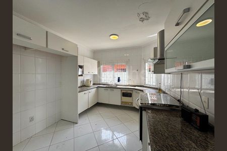 8_photo/95273918c5.4bd2615f33144f40-ATLAS-aacb57ef-c5df-40cd-b4cc-b432aa6b76f7.jpg de casa à venda com 4 quartos, 348m² em Itacorubi, Florianópolis