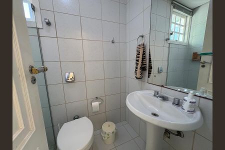 20_photo/952739196d.007d8801227075bf-ATLAS-e7d270ef-daed-4a13-80de-dbba6e2a417d.jpg de casa à venda com 5 quartos, 376m² em Córrego Grande, Florianópolis