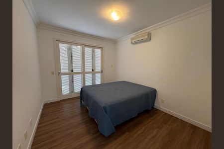 27_photo/952739196d.007d8801227075bf-ATLAS-e8c68cfb-b36d-4360-887e-e6f4e5ddea6a.jpg de casa à venda com 5 quartos, 376m² em Córrego Grande, Florianópolis