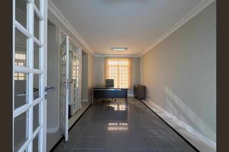 7_photo/952739197d.3714cccd63f8fe2d-ATLAS-3cf80800-fd33-4f05-b7d1-58d4bc8d0a13.jpg de casa à venda com 5 quartos, 376m² em Córrego Grande, Florianópolis