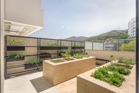 40_photo/95273919b5.2a04c3b5b016bb77-ATLAS-ac679d53-5314-4ca4-8a46-a00f4e0e67fe.jpg de apartamento à venda com 2 quartos, 67m² em Córrego Grande, Florianópolis