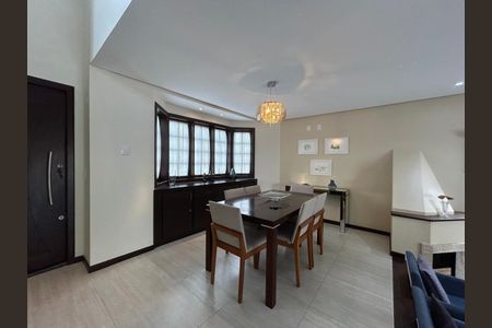 11_photo/9527391a77.fe96b63aec789ef1-ATLAS-6567511e-fa2f-42d3-a4e2-820859f3a917.jpg de casa à venda com 3 quartos, 221m² em Córrego Grande, Florianópolis