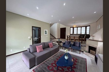 6_photo/9527391a77.fe96b63aec789ef1-ATLAS-e4eec82d-d9a4-4dbf-9d8f-c8d79adf562f.jpg de casa à venda com 3 quartos, 221m² em Córrego Grande, Florianópolis