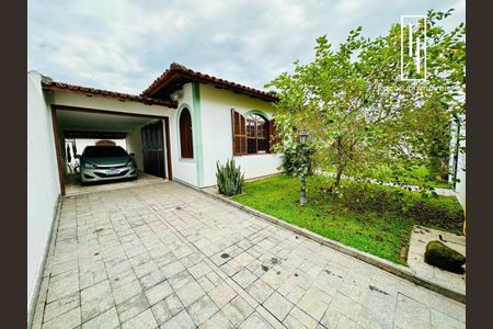 8_photo/9527391c87.cbac4b0532efd0a4-ATLAS-ff0be73d-cf75-49e5-8c66-d415f78bc7a0.jpg de casa à venda com 3 quartos, 210m² em Santa Monica, Florianópolis