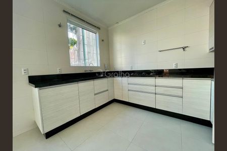 7_photo/9527391d25.6c6579b50c0143d1-ATLAS-570a5fd4-3f13-4dee-8e2f-842eb71e1d54.jpg de casa à venda com 5 quartos, 309m² em Santa Monica, Florianópolis