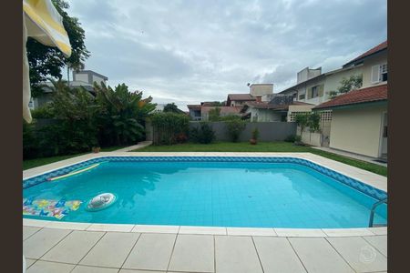 33_photo/9527391dff.a64889f4275538b8-ATLAS-b3962a07-d75e-4288-b9dc-3d80e6c61396.jpg de casa à venda com 4 quartos, 319m² em Santa Monica, Florianópolis
