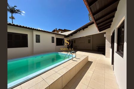 1_photo/9527391f99.70986b2d83168018-ATLAS-e4e4cb93-ac10-4f73-9fb8-2a931465f745.jpg de casa à venda com 3 quartos, 450m² em Itacorubi, Florianópolis