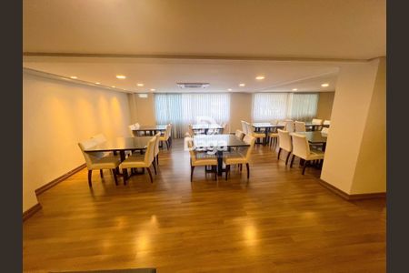 5_photo/9527391fdf.f05eeedb71dbb593-ATLAS-27fecbd5-36d1-4683-9807-96445b647bdb.jpg de apartamento à venda com 2 quartos, 71m² em Itacorubi, Florianópolis