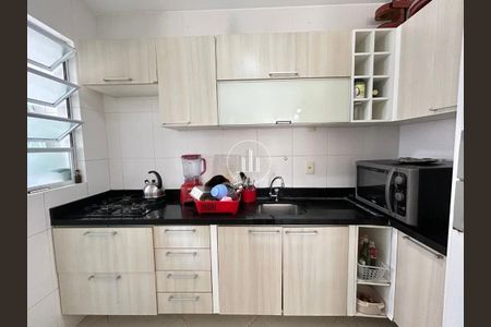 4_photo/9527392007.b868cffa0a7fb26b-ATLAS-2116ee5a-d14f-4bf0-9de5-c00811306c2e.jpg de apartamento à venda com 2 quartos, 70m² em Itacorubi, Florianópolis