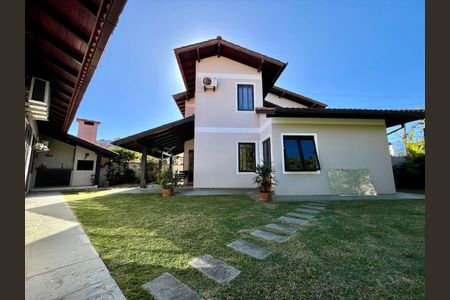 3_photo/9527392013.9845a183adc4e21d-ATLAS-0db75bf2-a9b1-457d-93e3-4d8dabace680.jpg de casa à venda com 3 quartos, 238m² em Itacorubi, Florianópolis