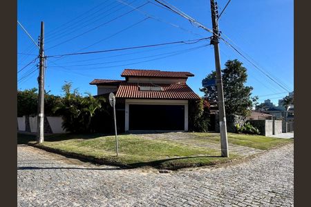 4_photo/9527392013.9845a183adc4e21d-ATLAS-7f268207-5779-4298-a77e-c4330346d385.jpg de casa à venda com 3 quartos, 238m² em Itacorubi, Florianópolis