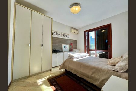 22_photo/9527392013.9845a183adc4e21d-ATLAS-e83071de-7b32-4436-af0a-26d456add362.jpg de casa à venda com 3 quartos, 238m² em Itacorubi, Florianópolis