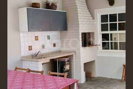 13_photo/9527392049.c3b9fb60c1df5c5a-ATLAS-d1b098a5-8e5e-49bf-8d56-ef9a58d4ec26.jpg de casa à venda com 3 quartos, 170m² em Itacorubi, Florianópolis