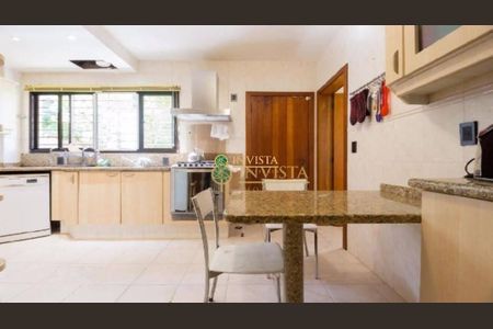 11_photo/9527392053.007d8801227075bf-ATLAS-9591921b-fe3a-42e4-8fd3-401cc260f574.jpg de casa à venda com 5 quartos, 323m² em Itacorubi, Florianópolis