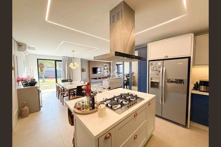 7_photo/9527392055.a824f5d462c04ebd-ATLAS-4b05923b-396d-4f2e-a387-bdf1aba01ff2.jpg de casa à venda com 5 quartos, 220m² em Itacorubi, Florianópolis