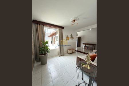 30_photo/952739205b.445c0bca81181d7a-ATLAS-9a5b68a2-d64e-4eaa-adb3-b6022d666505.jpg de casa à venda com 4 quartos, 250m² em Itacorubi, Florianópolis