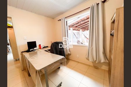 31_photo/952739206d.9a9572ea9ca097d9-ATLAS-ebaf166c-0b5a-4a36-a4de-d68ea9db92a8.jpg de casa à venda com 3 quartos, 180m² em Itacorubi, Florianópolis