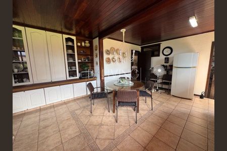 12_photo/952739207b.b7a28b76476596d7-ATLAS-63d30445-5475-4bbf-8eda-d1f2f0fafdf8.jpg de casa à venda com 5 quartos, 530m² em Itacorubi, Florianópolis