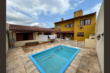 11_photo/95273920fb.31f8faead97f4406-ATLAS-d35c6581-b10b-472f-a0ed-e5c4b525d7ef.jpg de casa à venda com 6 quartos, 360m² em Itacorubi, Florianópolis