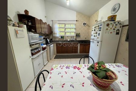 15_photo/9527392111.d9f076d2edbf9077-ATLAS-6d1c8fb0-568b-44df-b989-0b4f47074b18.jpg de casa à venda com 4 quartos, 175m² em Itacorubi, Florianópolis