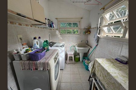 20_photo/9527392111.d9f076d2edbf9077-ATLAS-89894e7b-8256-4be5-9c23-e87d8c113ca6.jpg de casa à venda com 4 quartos, 175m² em Itacorubi, Florianópolis