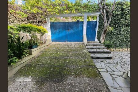36_photo/9527392111.d9f076d2edbf9077-ATLAS-a61b0364-df1f-455a-a1f8-0b3ea5215d61.jpg de casa à venda com 4 quartos, 175m² em Itacorubi, Florianópolis
