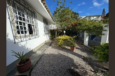 44_photo/9527392111.d9f076d2edbf9077-ATLAS-e179a968-83c0-4a7a-89f1-0e7d14b8f983.jpg de casa à venda com 4 quartos, 175m² em Itacorubi, Florianópolis