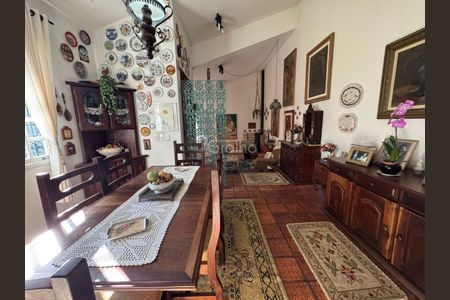 10_photo/9527392111.d9f076d2edbf9077-ATLAS-ebdb8437-7801-480f-a9dc-43c213ec581a.jpg de casa à venda com 4 quartos, 175m² em Itacorubi, Florianópolis