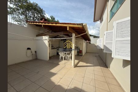 25_photo/952739211b.bdf1def5ceb5107f-ATLAS-ed6709b8-59cd-4608-9b92-63b9cbe184c7.jpg de casa à venda com 6 quartos, 288m² em Itacorubi, Florianópolis