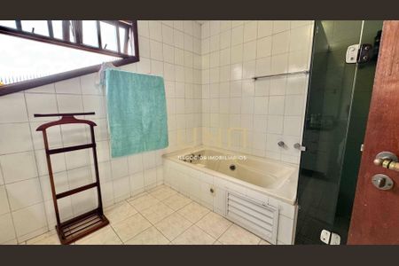 27_photo/952739212b.9845a183adc4e21d-ATLAS-b0f11f68-cbd5-4aa0-bec9-06cd11e58c0b.jpg de casa à venda com 3 quartos, 233m² em Itacorubi, Florianópolis
