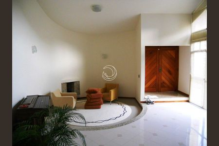 3_photo/95273921b1.94eccd8fc9add72f-ATLAS-e50d8e8c-33cb-4300-9d99-2d7ab67b6a9d.jpg de casa à venda com 5 quartos, 323m² em Itacorubi, Florianópolis