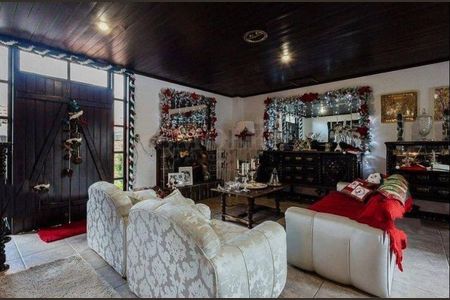 4_photo/95273921f3.44a6e81764e59cba-ATLAS-aa2b43e2-bfd7-4ffd-b09e-12700e28c791.jpg de casa à venda com 5 quartos, 900m² em Itacorubi, Florianópolis