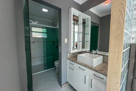 5_photo/95273924c7.0176ad22bcbf6d3f-ATLAS-041c3398-9cbf-4aca-95e2-acbe34cd02fc.jpg de casa à venda com 4 quartos, 221m² em Itacorubi, Florianópolis