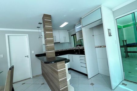 16_photo/95273924c7.0176ad22bcbf6d3f-ATLAS-95b23d62-354c-42f4-9018-eccdc72f1417.jpg de casa à venda com 4 quartos, 221m² em Itacorubi, Florianópolis