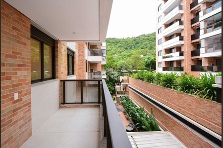 8_photo/95273926e5.c90a5a44fcf0573e-ATLAS-b5df603a-bb9d-42d8-9dca-bb2c209be8c5.jpg de apartamento à venda com 3 quartos, 101m² em Itacorubi, Florianópolis