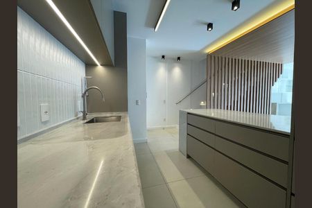 11_photo/95273926f7.c264d13de5d71ca4-ATLAS-fdcc2302-8d7f-4cb9-9bc5-4615feccca2e.jpg de apartamento à venda com 4 quartos, 192m² em Itacorubi, Florianópolis