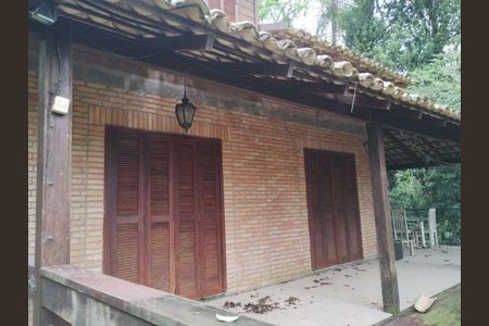 15_photo/9527393de1.bb2cfda027800a9a-ATLAS-fd01f191-b898-43fa-bbb5-ea4c4f3e156a.jpg de casa à venda com 4 quartos, 230m² em Córrego Grande, Florianópolis