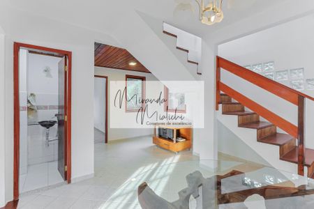 4_photo/9527393e81.26dc6cb80f3e86b0-ATLAS-0e35c8e1-07fa-4f4a-8bf2-4d3eb1f0828e.jpg de casa à venda com 4 quartos, 250m² em Córrego Grande, Florianópolis