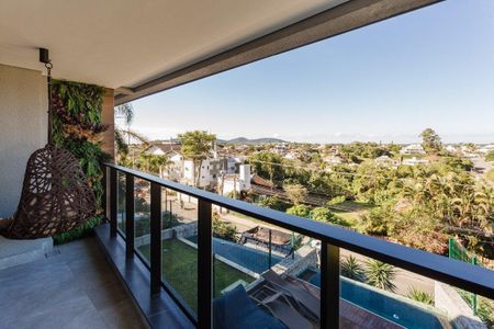 9_photo/9527394a8d.709b0788d549ea7e-ATLAS-54f55a52-8e95-4fe3-a737-74cb85bb3f4c.jpg de casa à venda com 3 quartos, 361m² em Lagoa da Conceição, Florianópolis